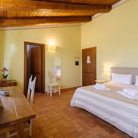Le Vigne Farm stay