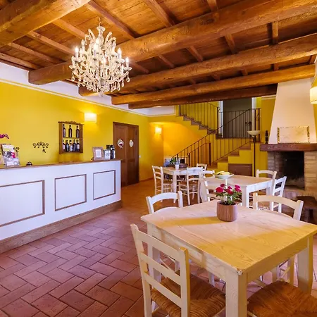 Le Vigne Farm stay *