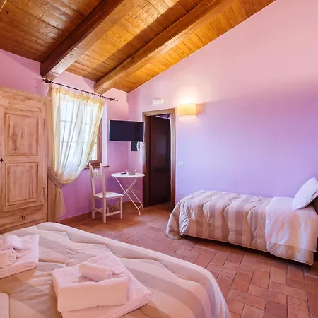 Le Vigne Vakantieboerderij Foligno